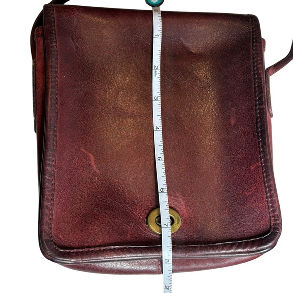 Vintage Coach Legacy Crossbody Maroon Smooth Leather - Picture 13 of 14